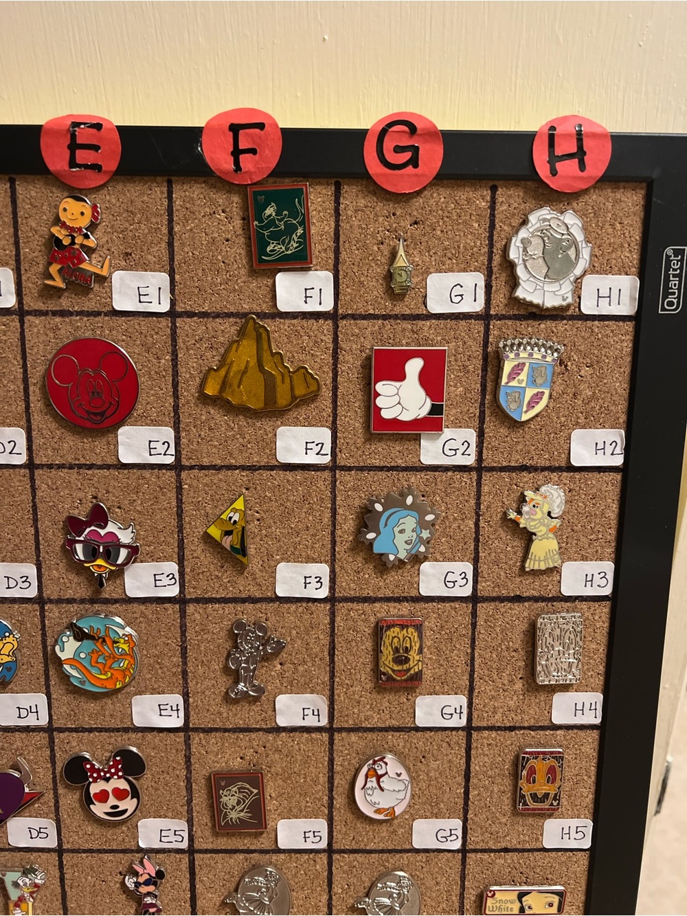 Disney pins - Picture 5 of 13